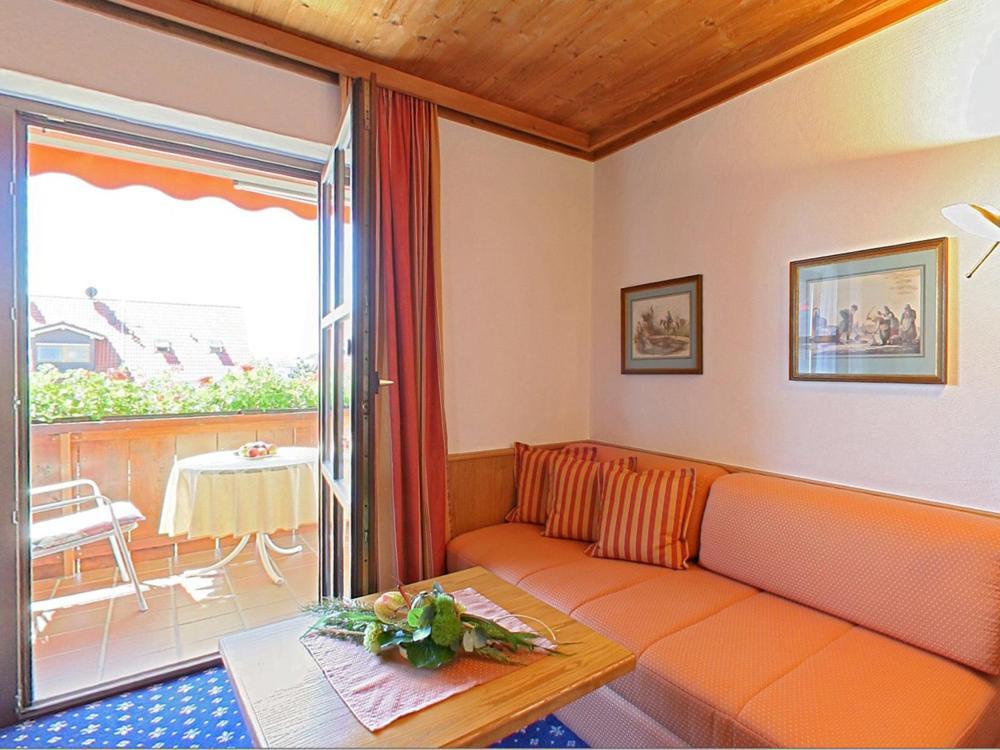 Hotel Alpina Hagnau Pokoj fotografie